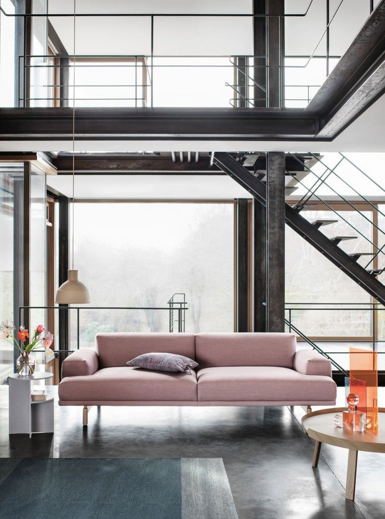 Ghế sofa băng màu hồng cho chung cư cao cấp