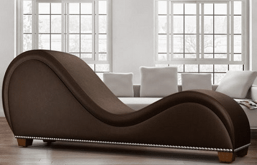 Nguồn gốc và đặc điểm của ghế sofa tình yêu