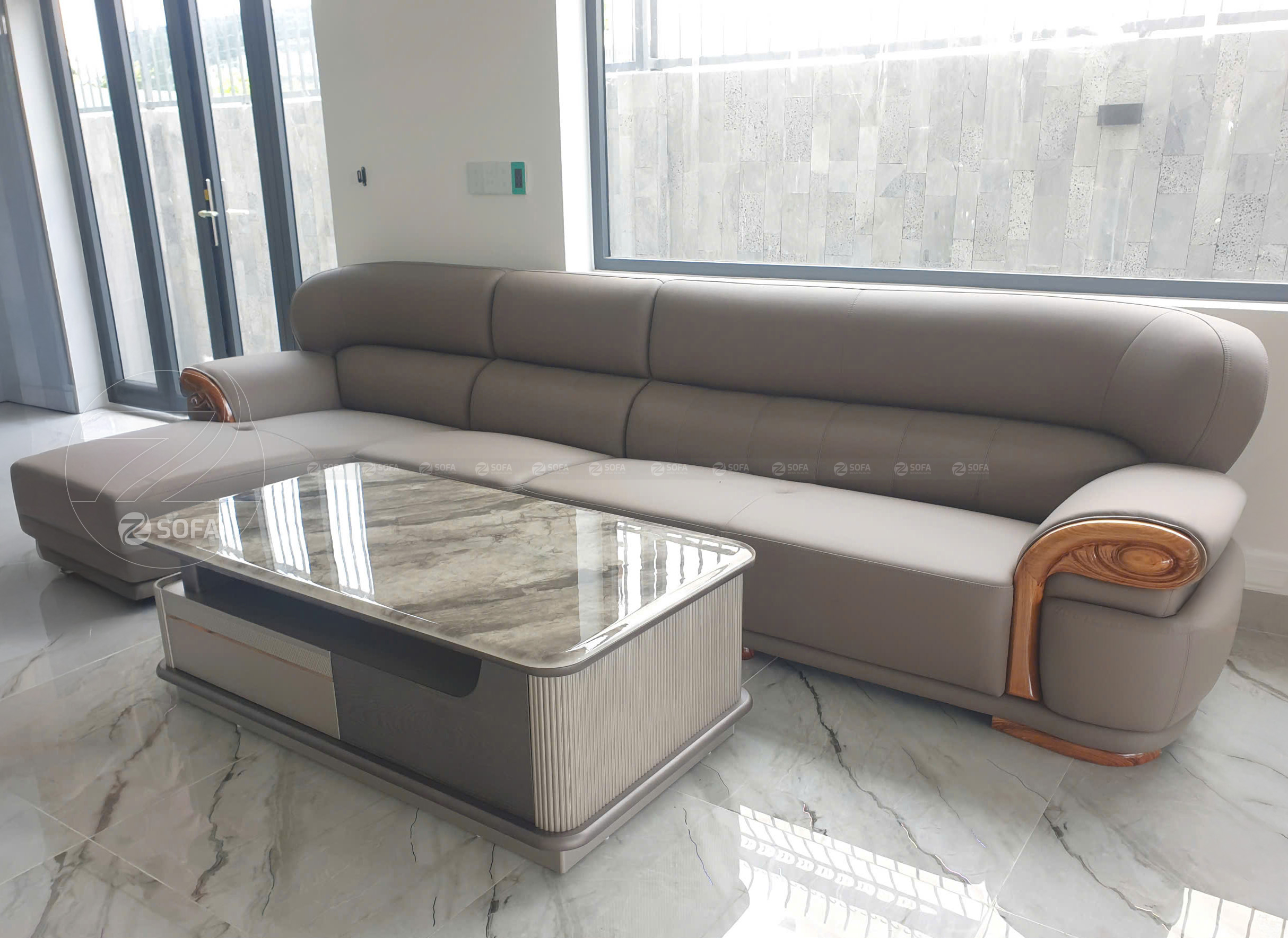 Có nên chọn bộ sofa gỗ cao cấp cho gia đình